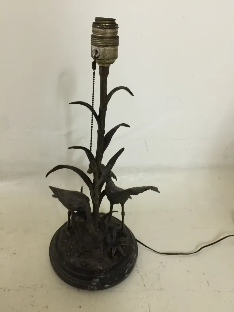 Lampada da tavolo Figudo con base floreale decorativa, luce soffusa