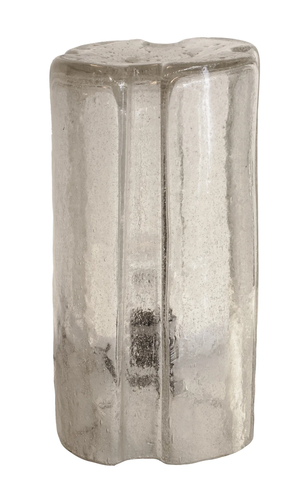 Antike Tischlampe in konischer Form mit klaren Details in einer neutralen Umgebung.