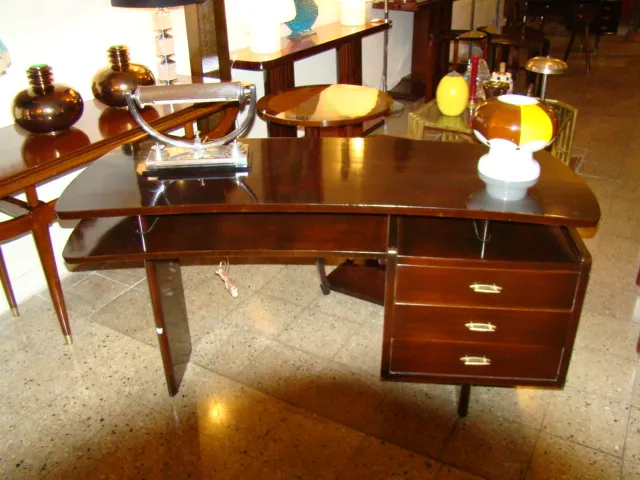 lampe de bureau ancienne blanche avec base décorative