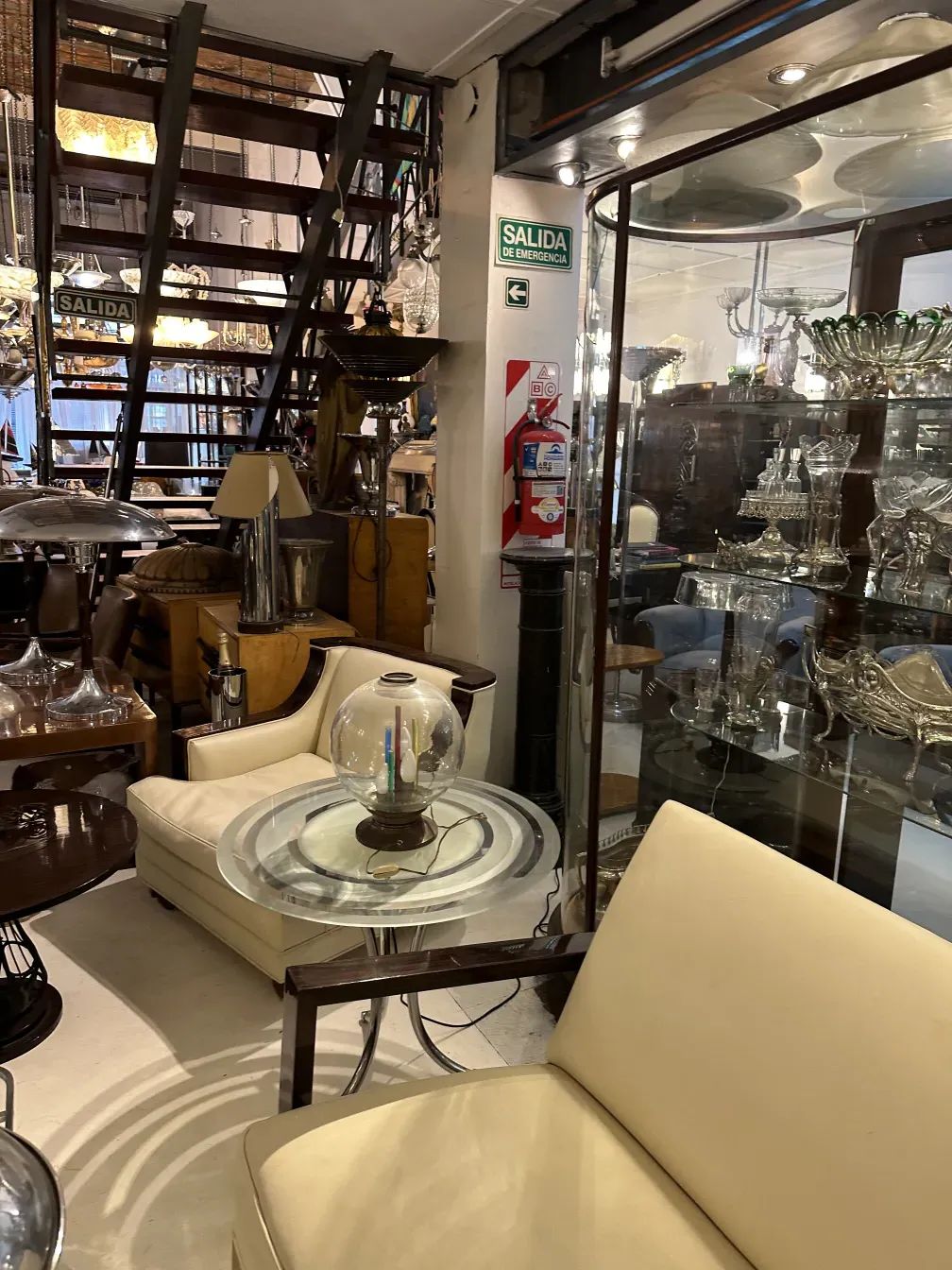 카를로 스카르파의 고전 테이블 램프, 투명 받침대와 섬세한 디테일이 있는 빈티지 세트