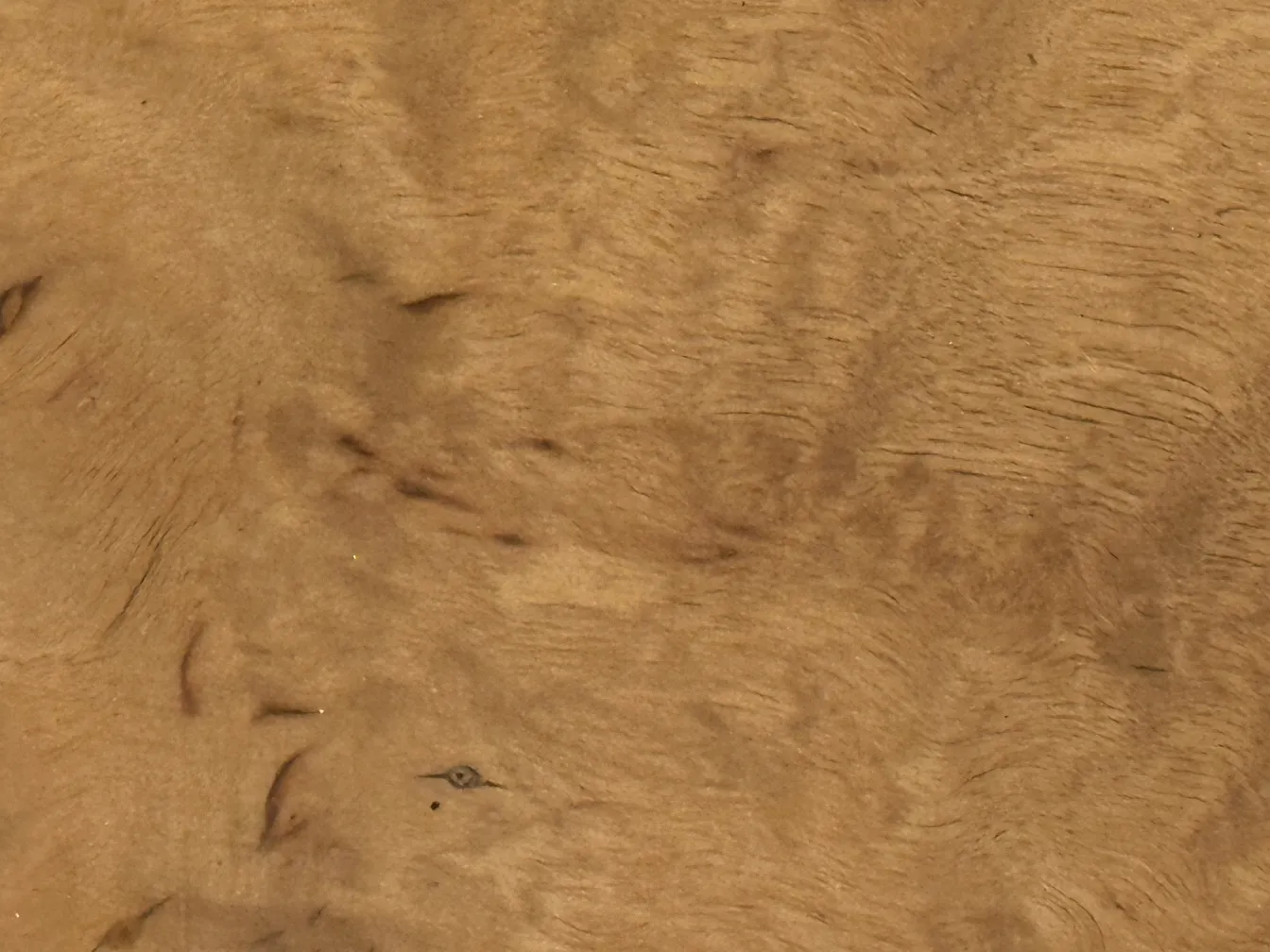 console antique décorative avec finitions élégantes