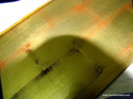 Nahaufnahme einer antiken dekorativen goldenen Konsole