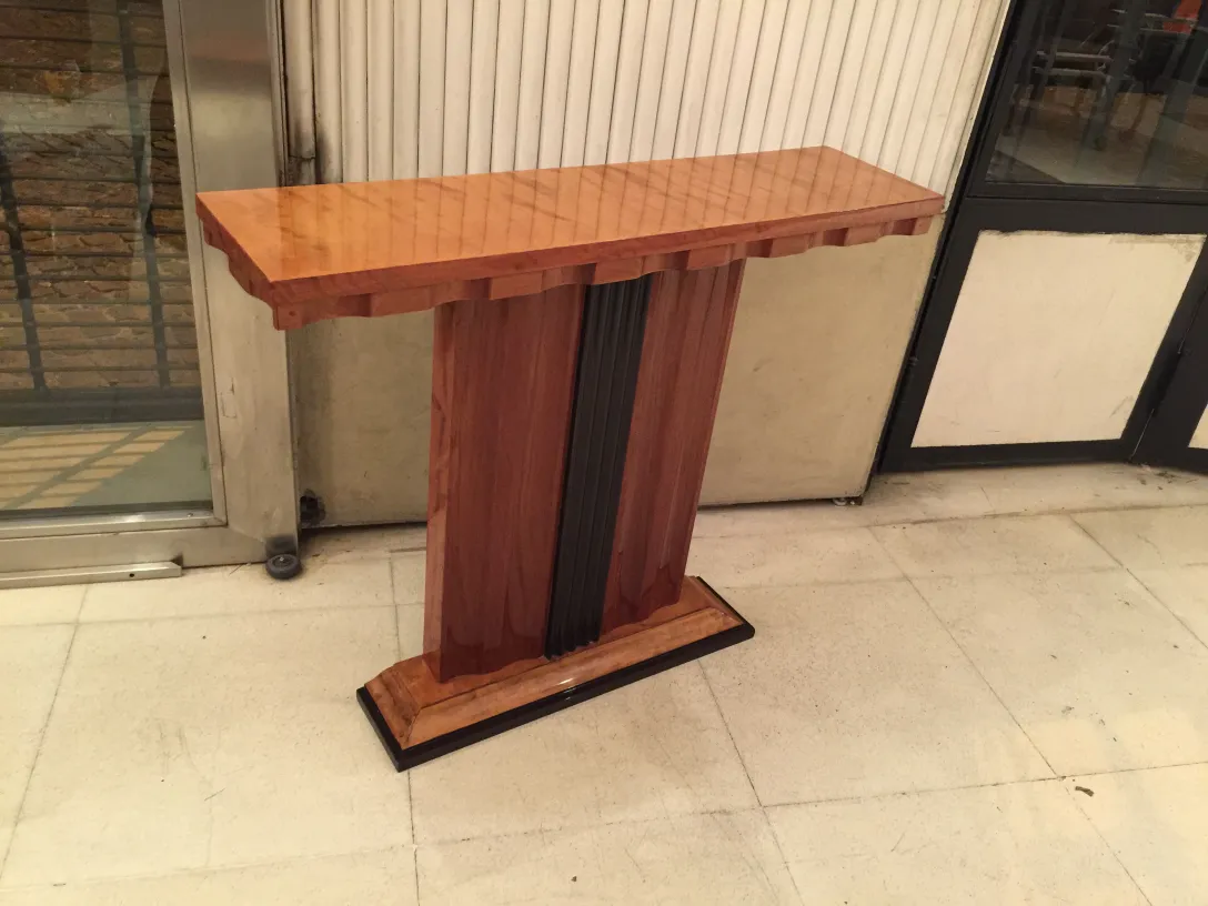 consolas antiguas con diseño clásico y elegante