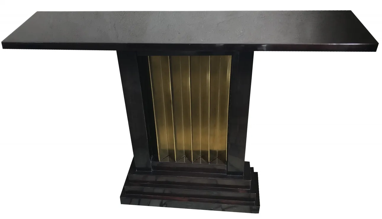 Consoles antigas elegantes, ideais para decoração