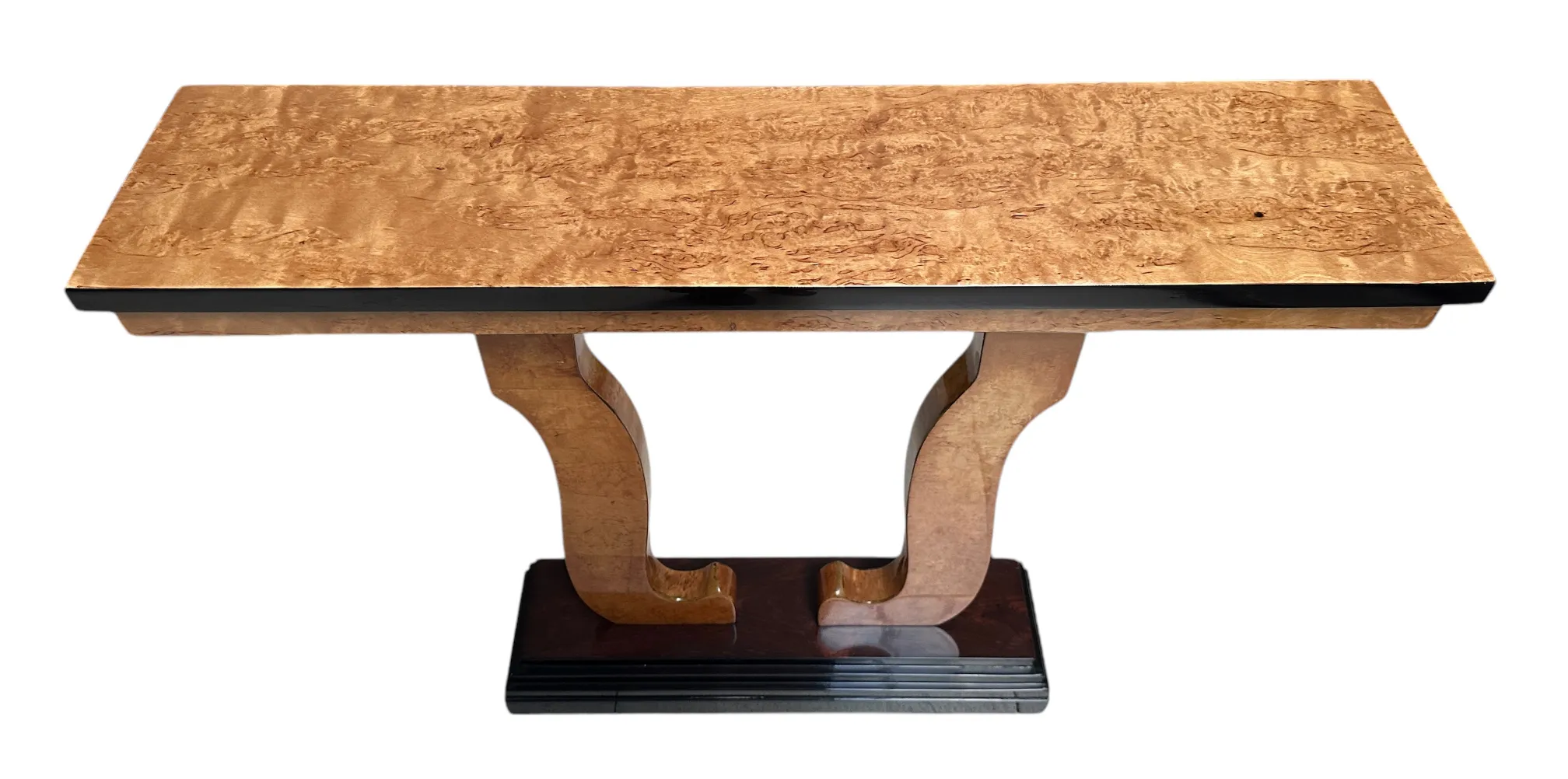 antike Konsolen mit attraktivem, elegantem Design