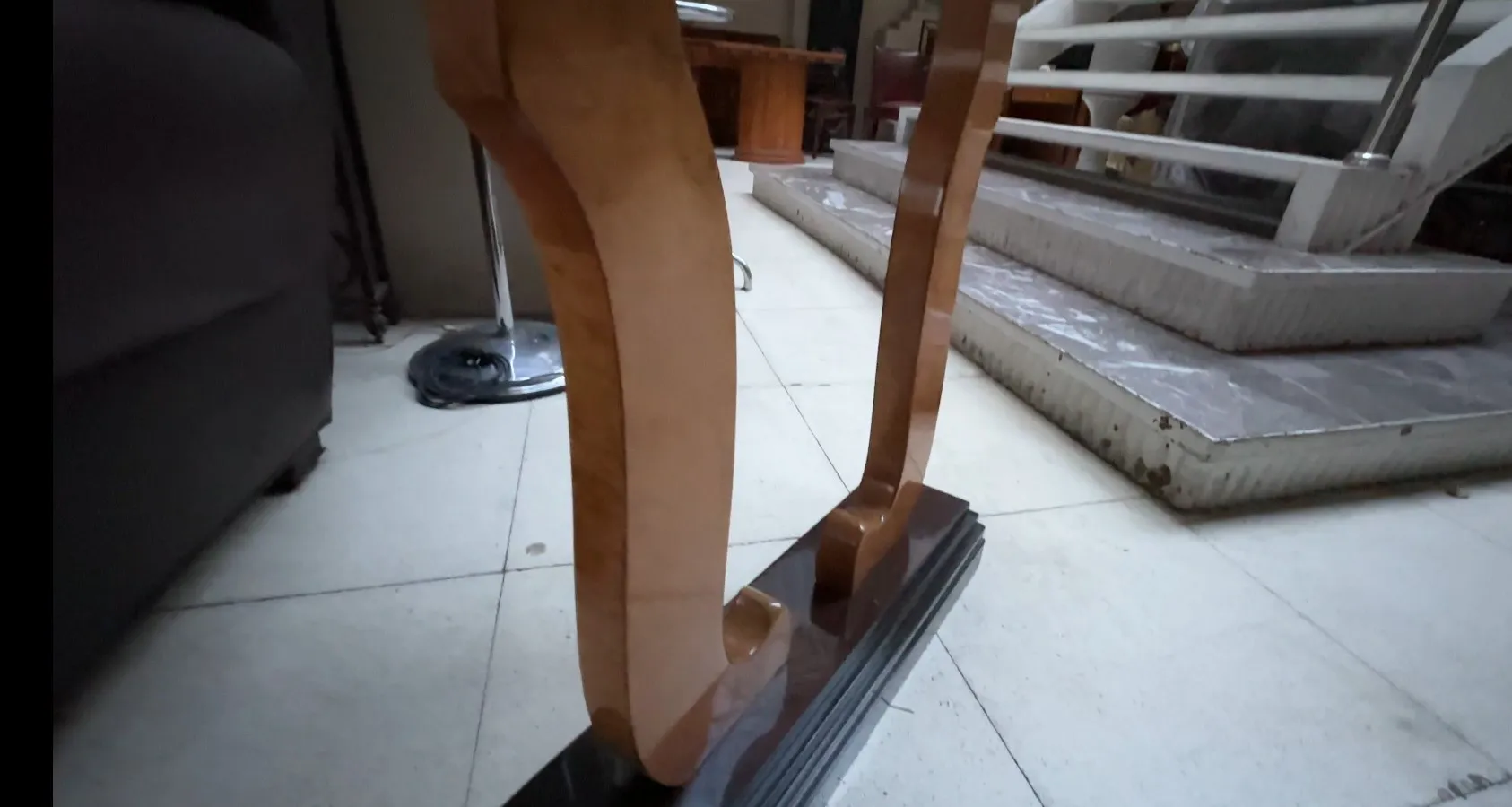 Consolas antiguas con diseño atractivo, ideales para decorar