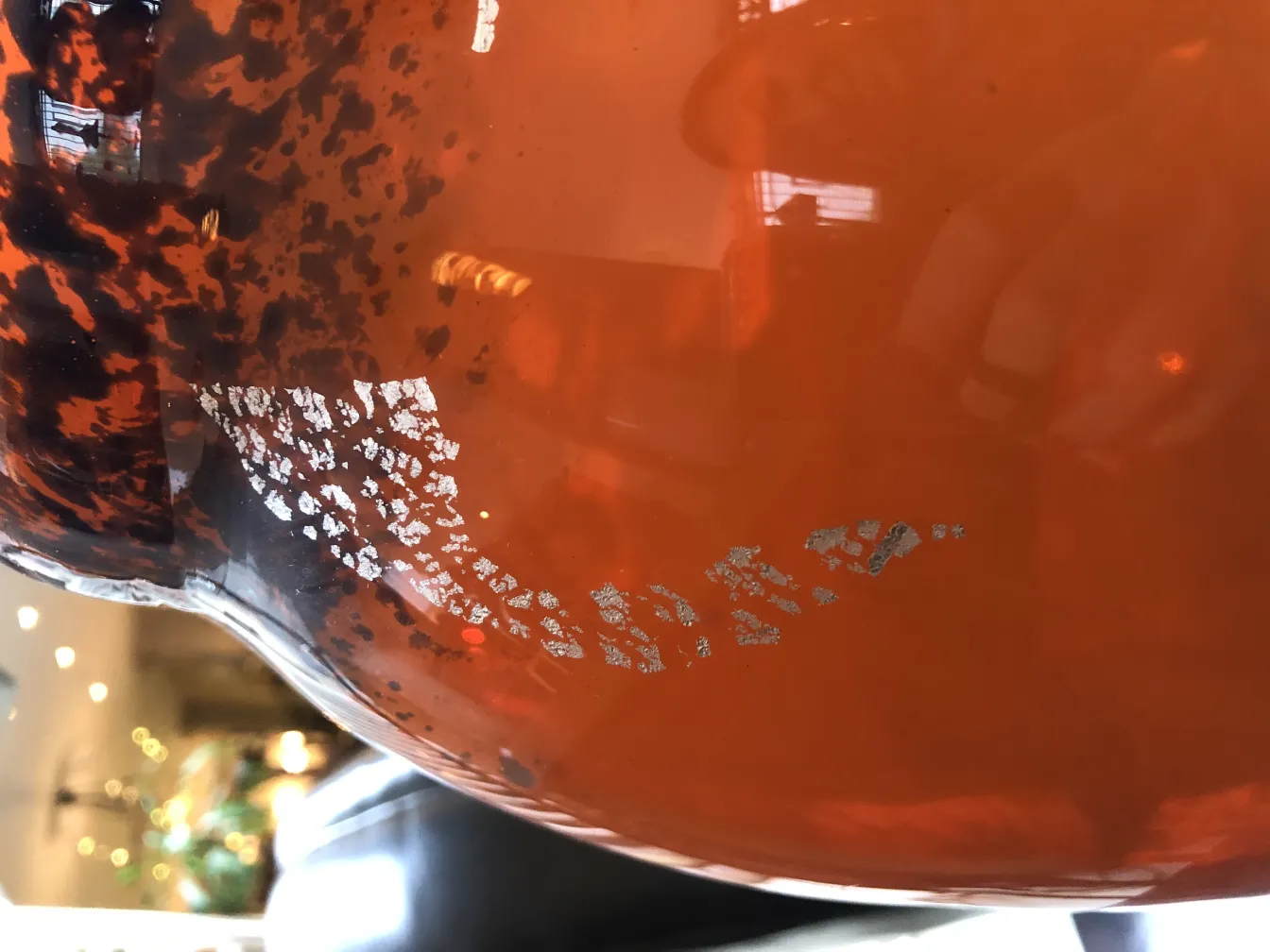 Muller Fres的古董签名字玻璃，细节清晰可见