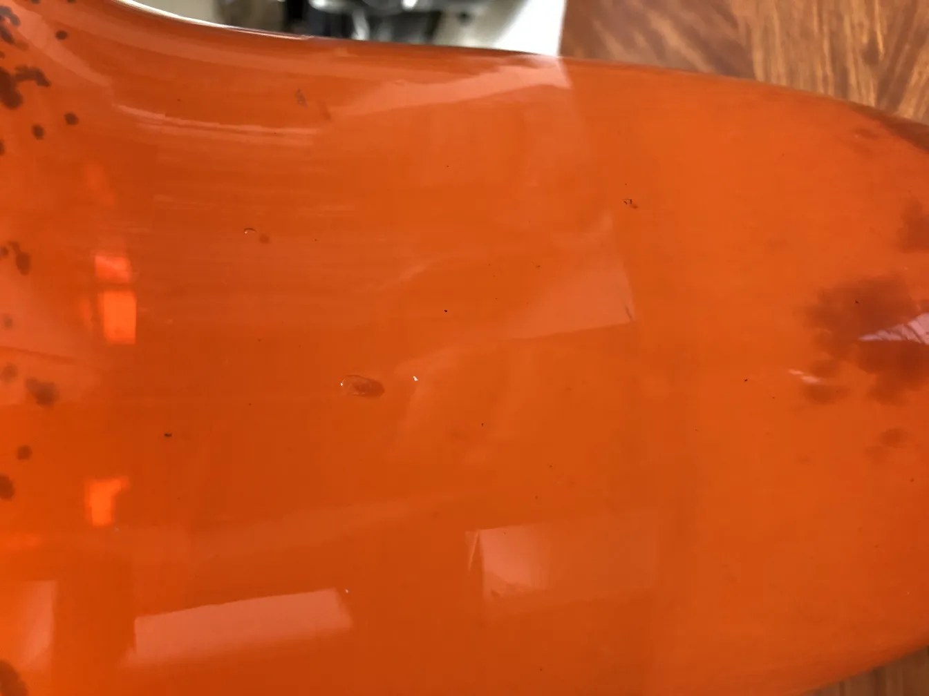 古董签名玻璃由Muller Fres在装饰环境中。