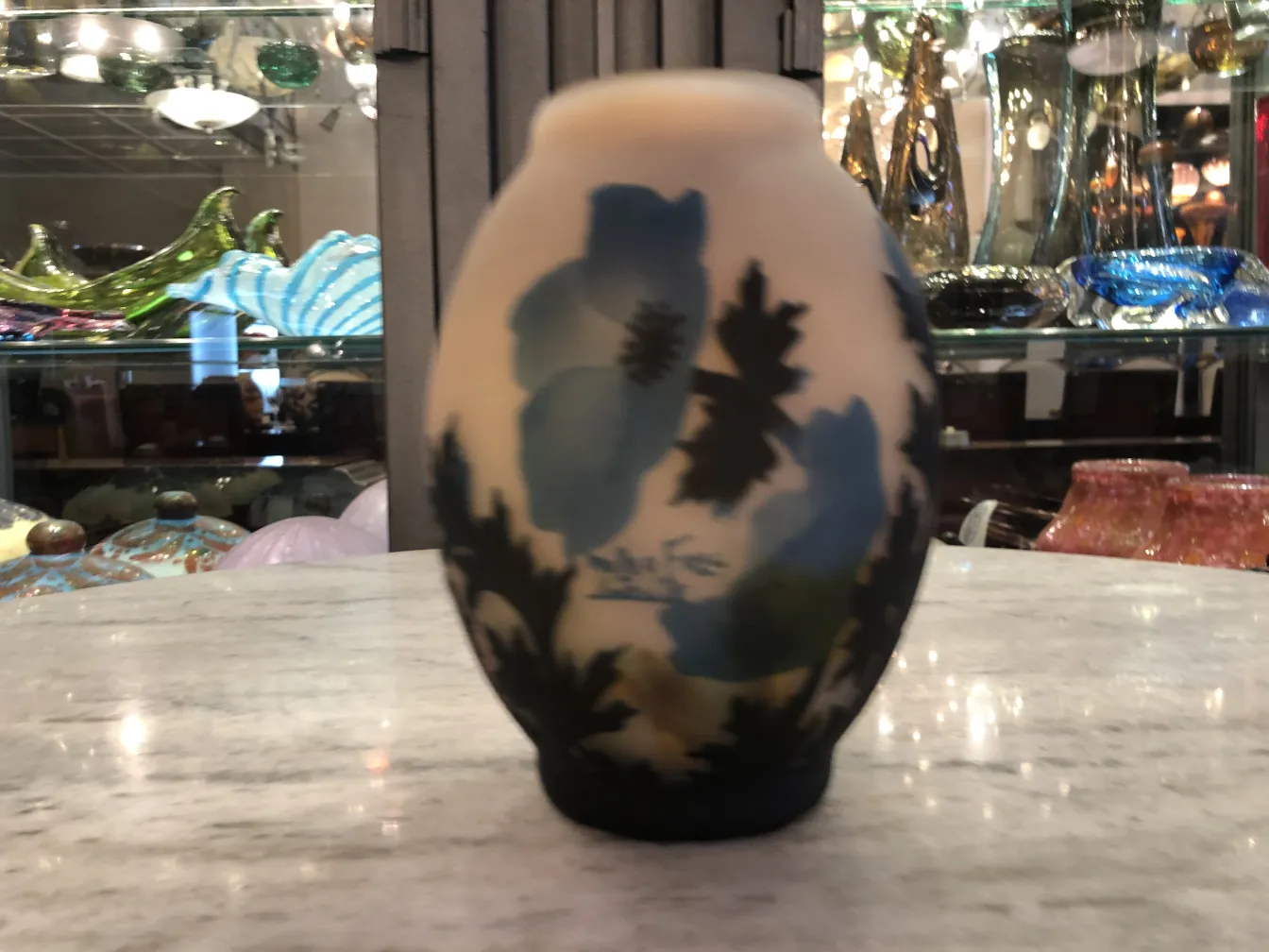 古董签名玻璃Muller Fres，带有花卉设计