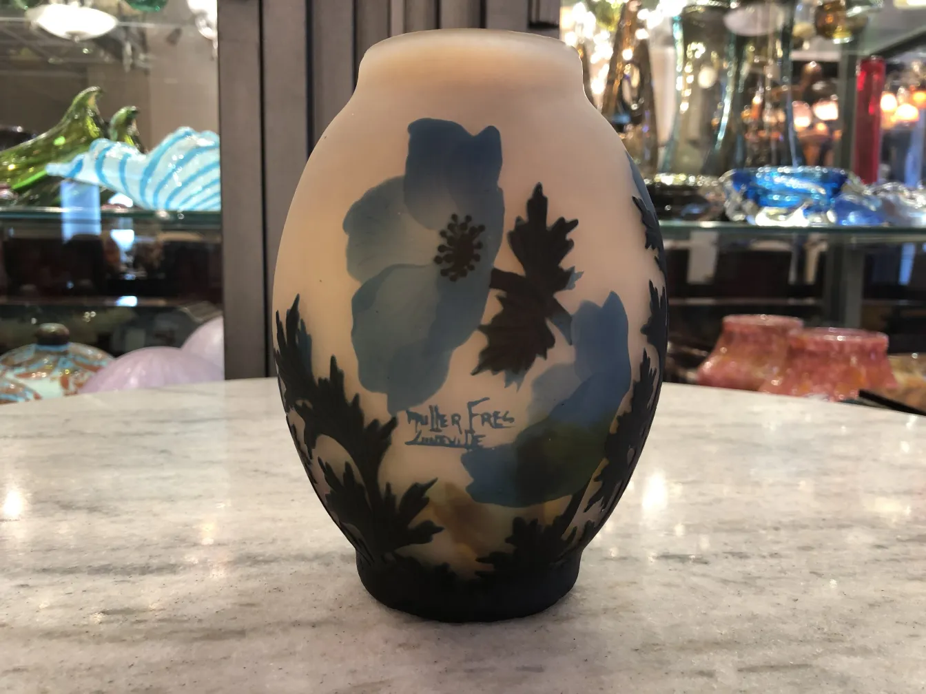 Signiertes Glas von Muller Fres mit Blumenmuster, Antiquität