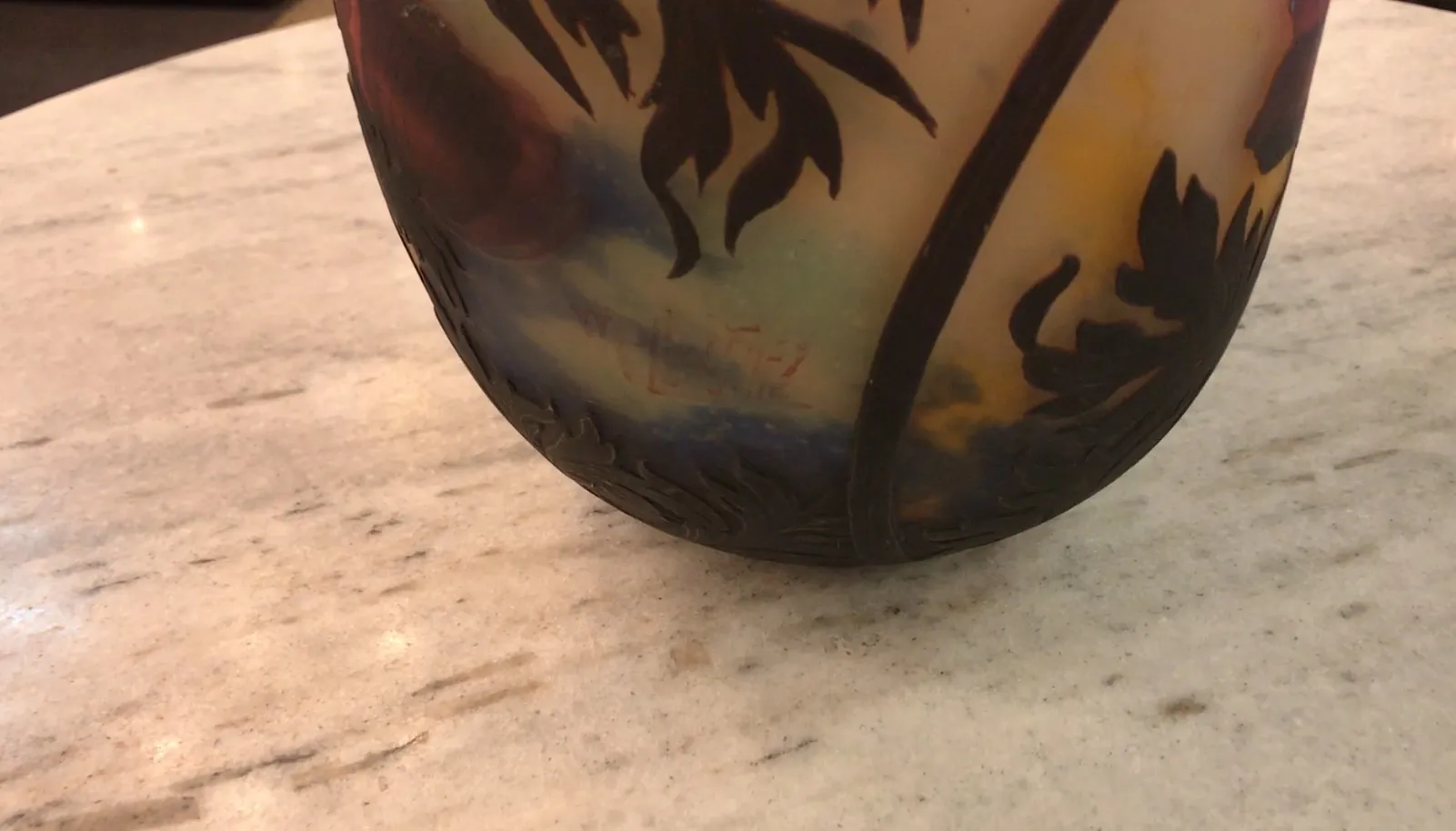 古董签名玻璃Muller Fres，具有视觉细节