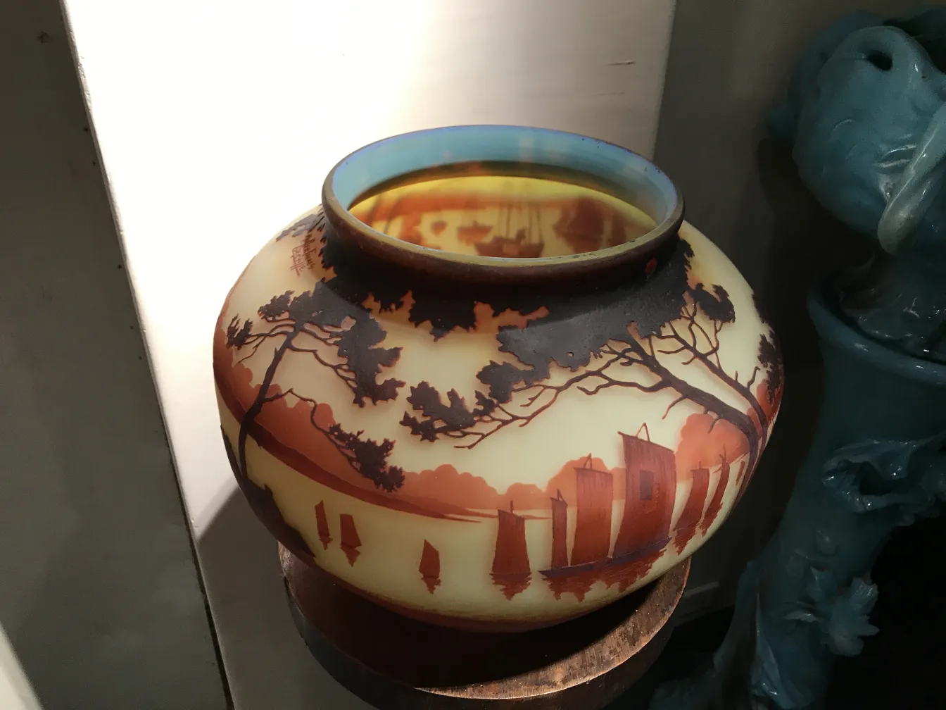 Altes signiertes Glas Muller Fres mit warmen Landschaften