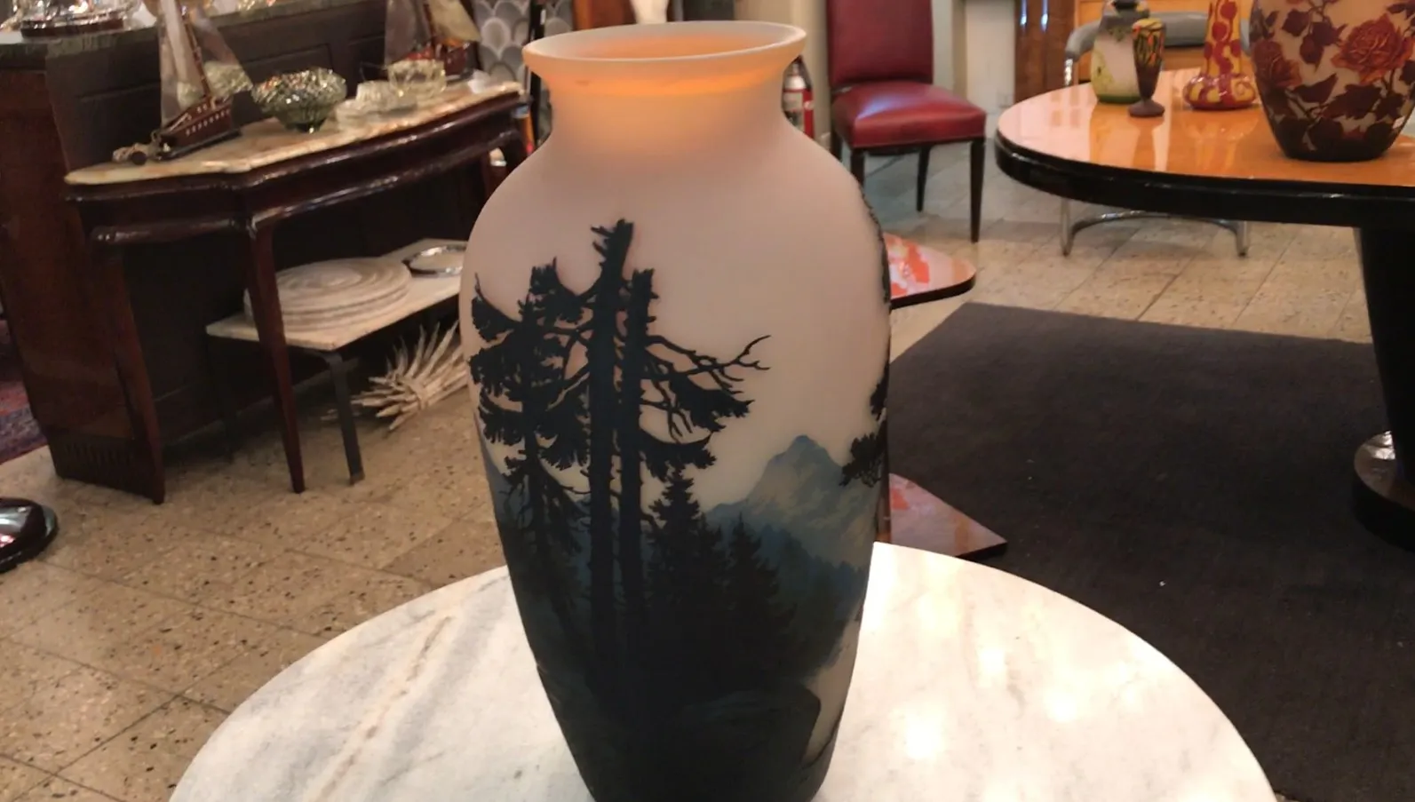 古董玻璃签名muller fres，带有自然设计