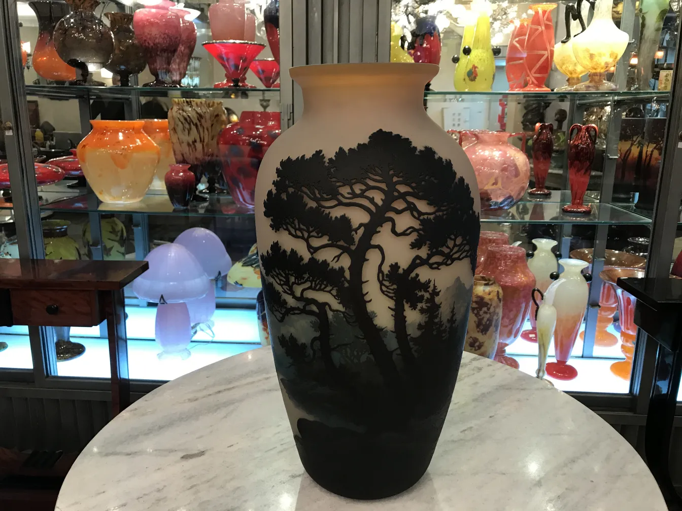 vase antico con paesaggio di alberi e sfondo colorato, firmato, Muller Fres
