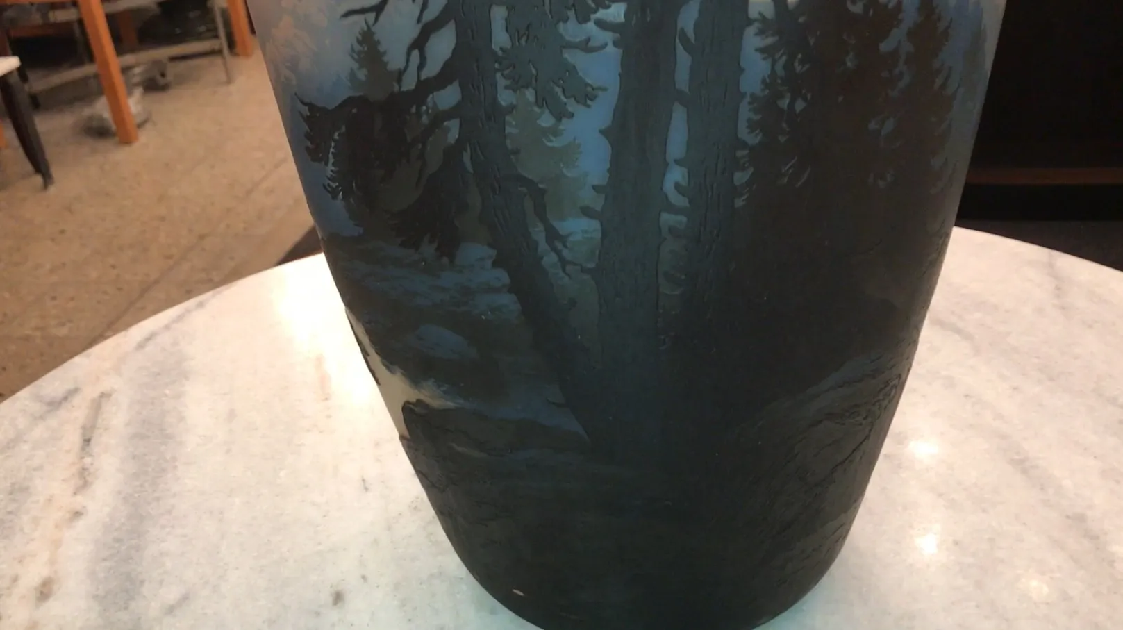 古董玻璃，Muller Fres签名，带有风景设计