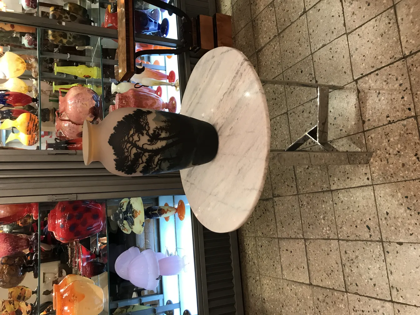 Vase ancien avec signature de Muller Fres, décorations artistiques