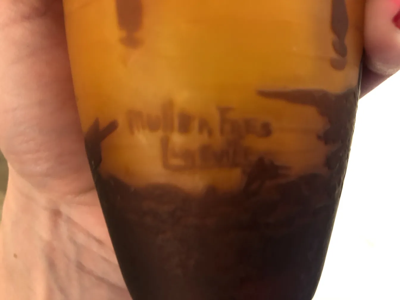 vidro antigo com assinatura de muller fres, cor âmbar