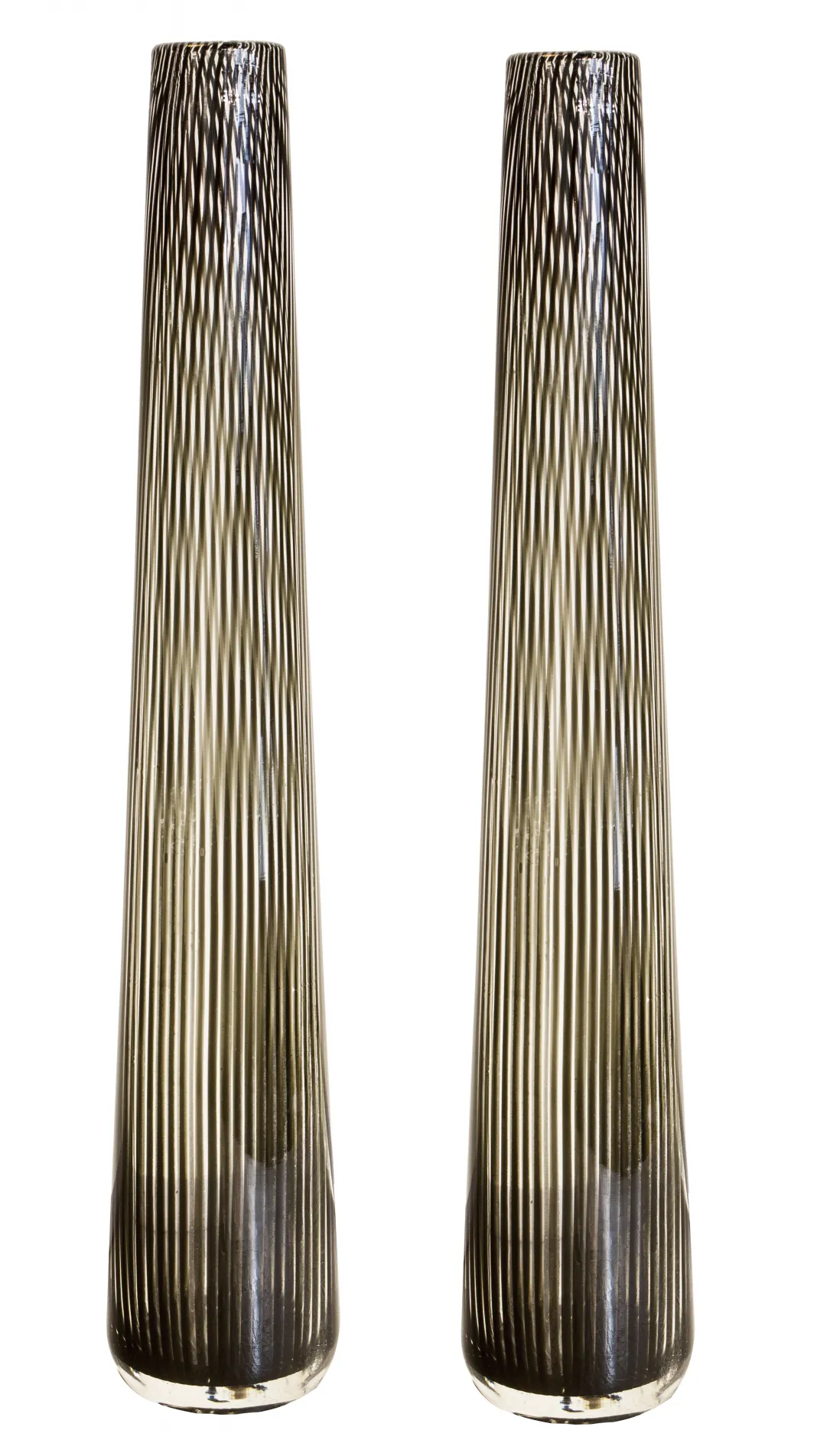 光と影の効果がある古いムラーノの花瓶