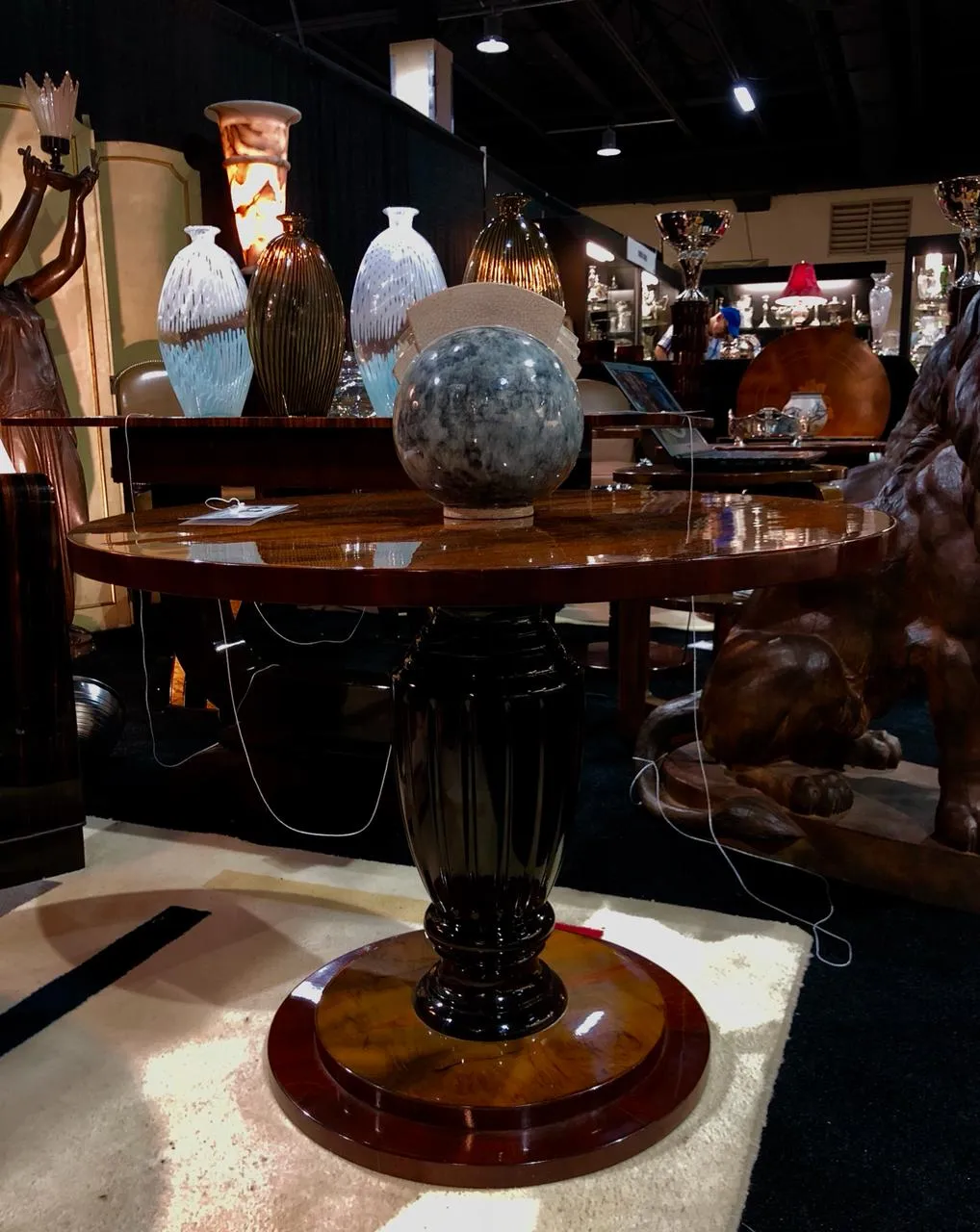 vassoio di Murano antico con design elegante