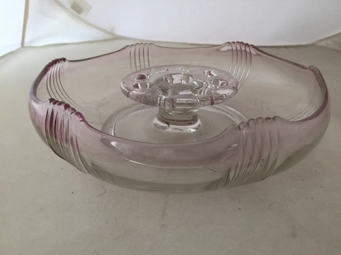 murano vase with elegant design and subtle purple color, decorative background