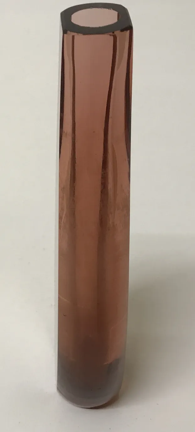 elegante vaso antico di murano con superficie liscia