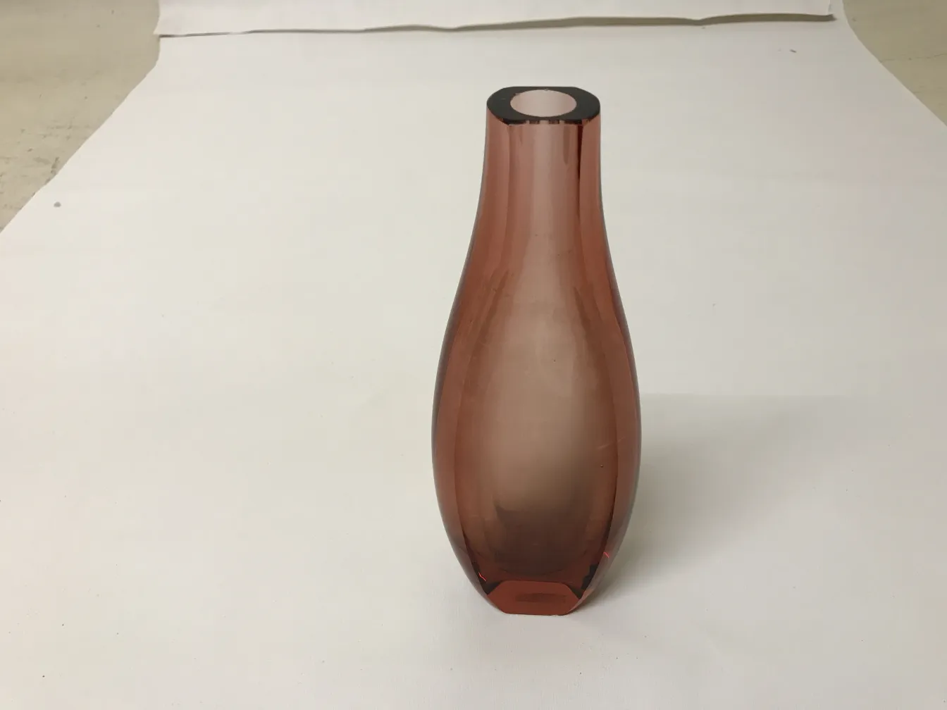 antik-murano-vase-rosa, ovale form