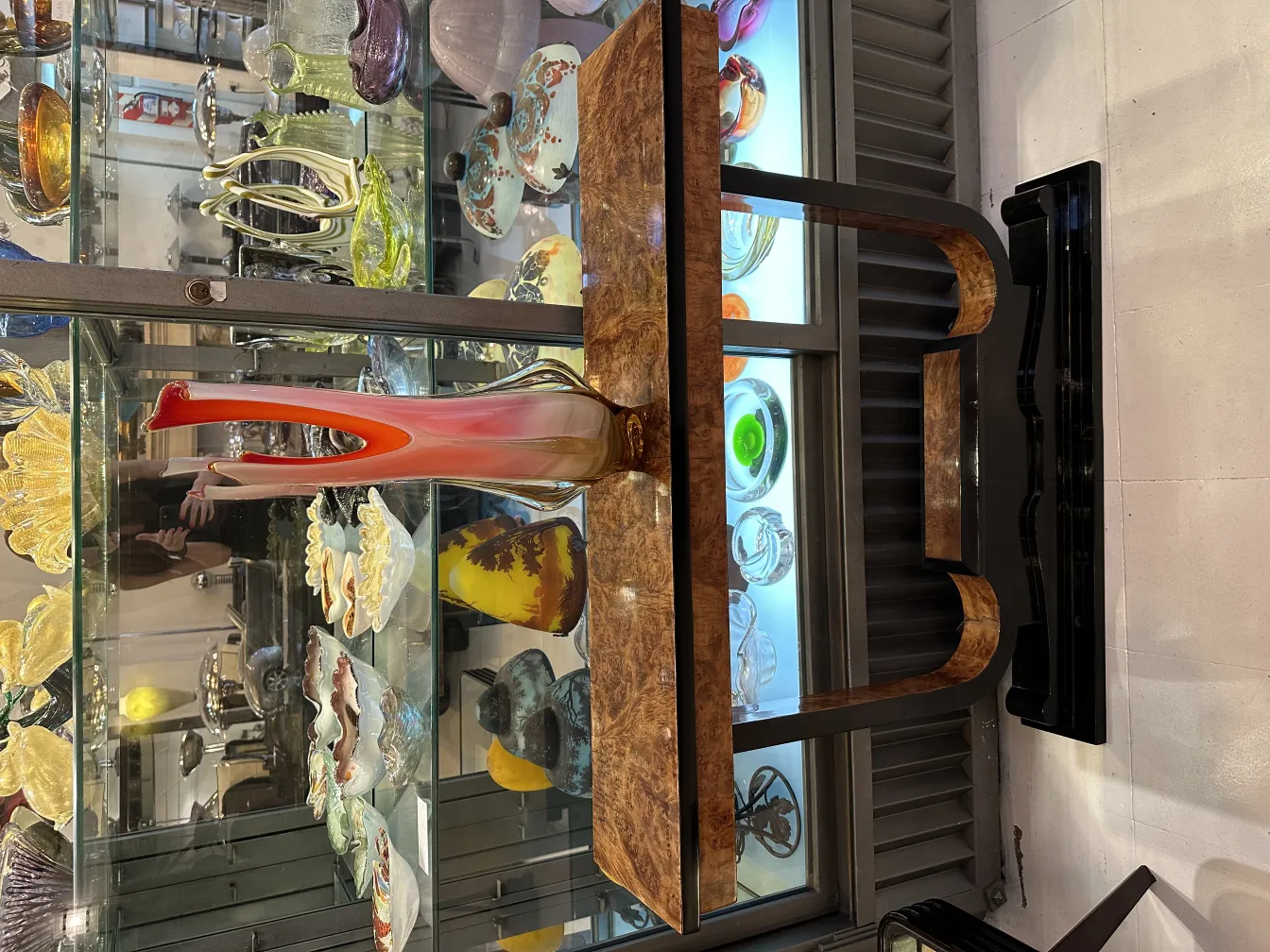 प्राचीन मुरानो फूलदान, रंगीन और सुरुचिपूर्ण डिजाइन