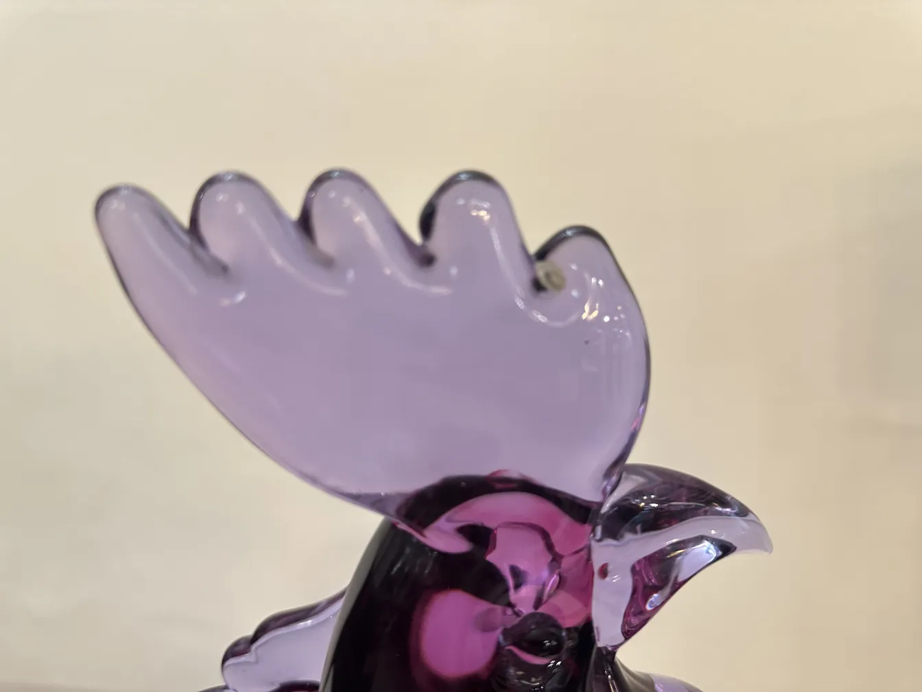 Scultura murano antica a forma di uccello colore viola