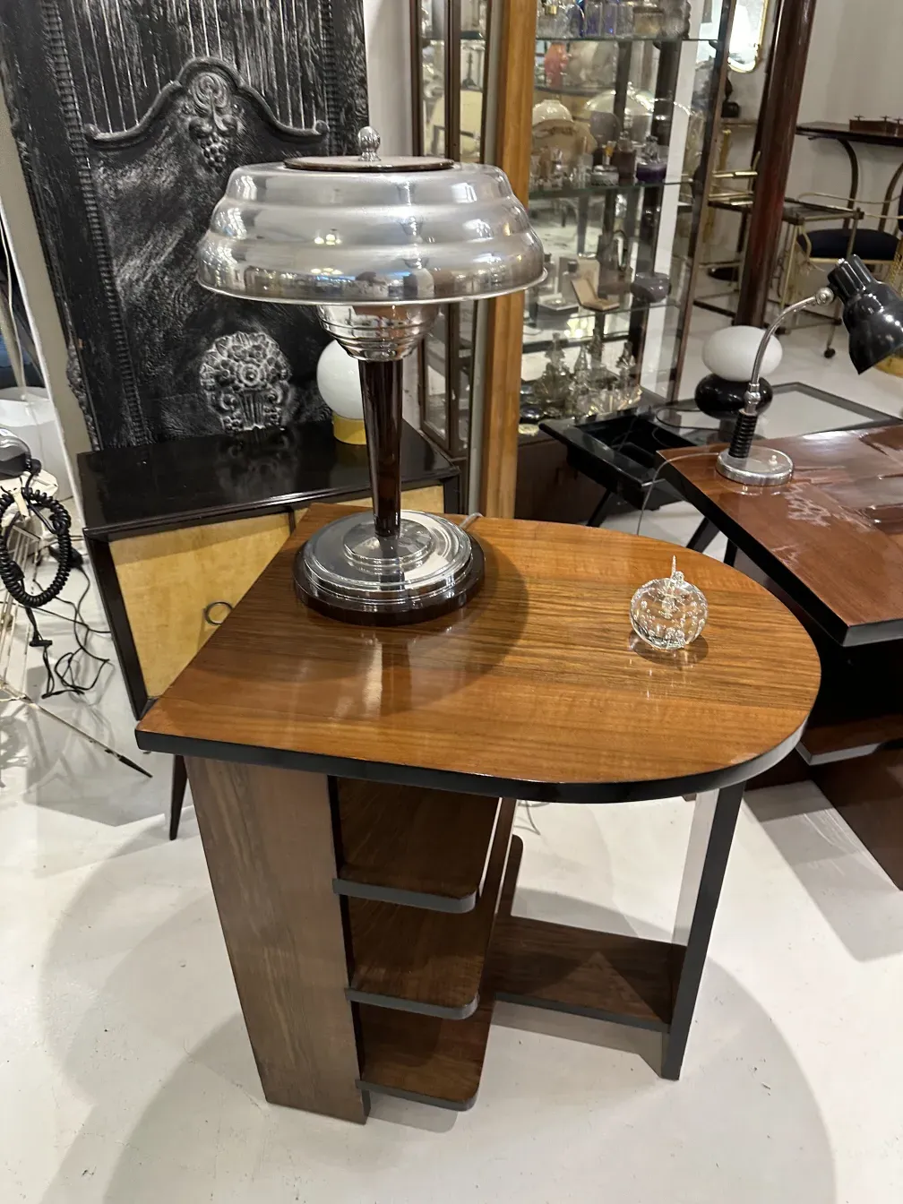 sculpture de murano ancienne sur table en bois