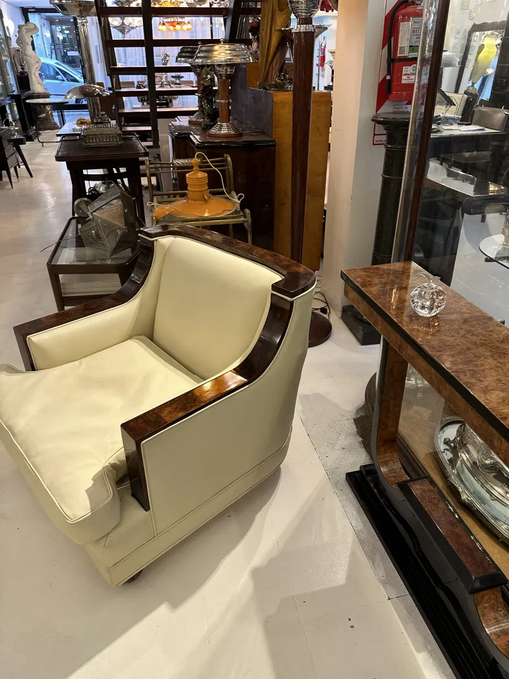 古い設定の装飾的なムラーノの彫刻