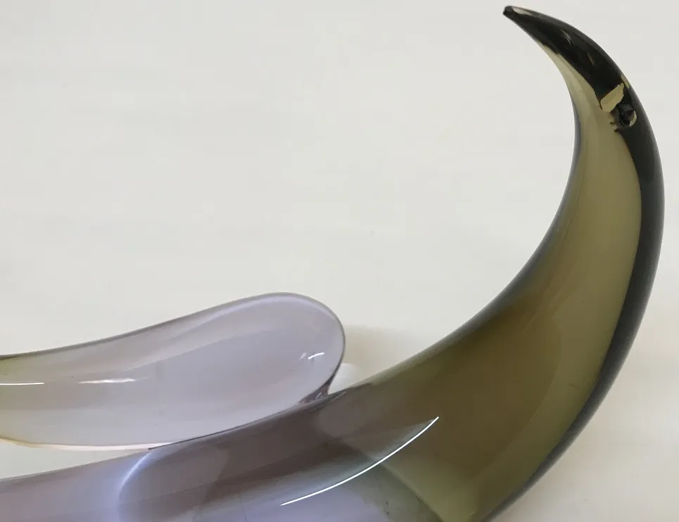 escultura de murano con formas innovadoras y colores llamativos