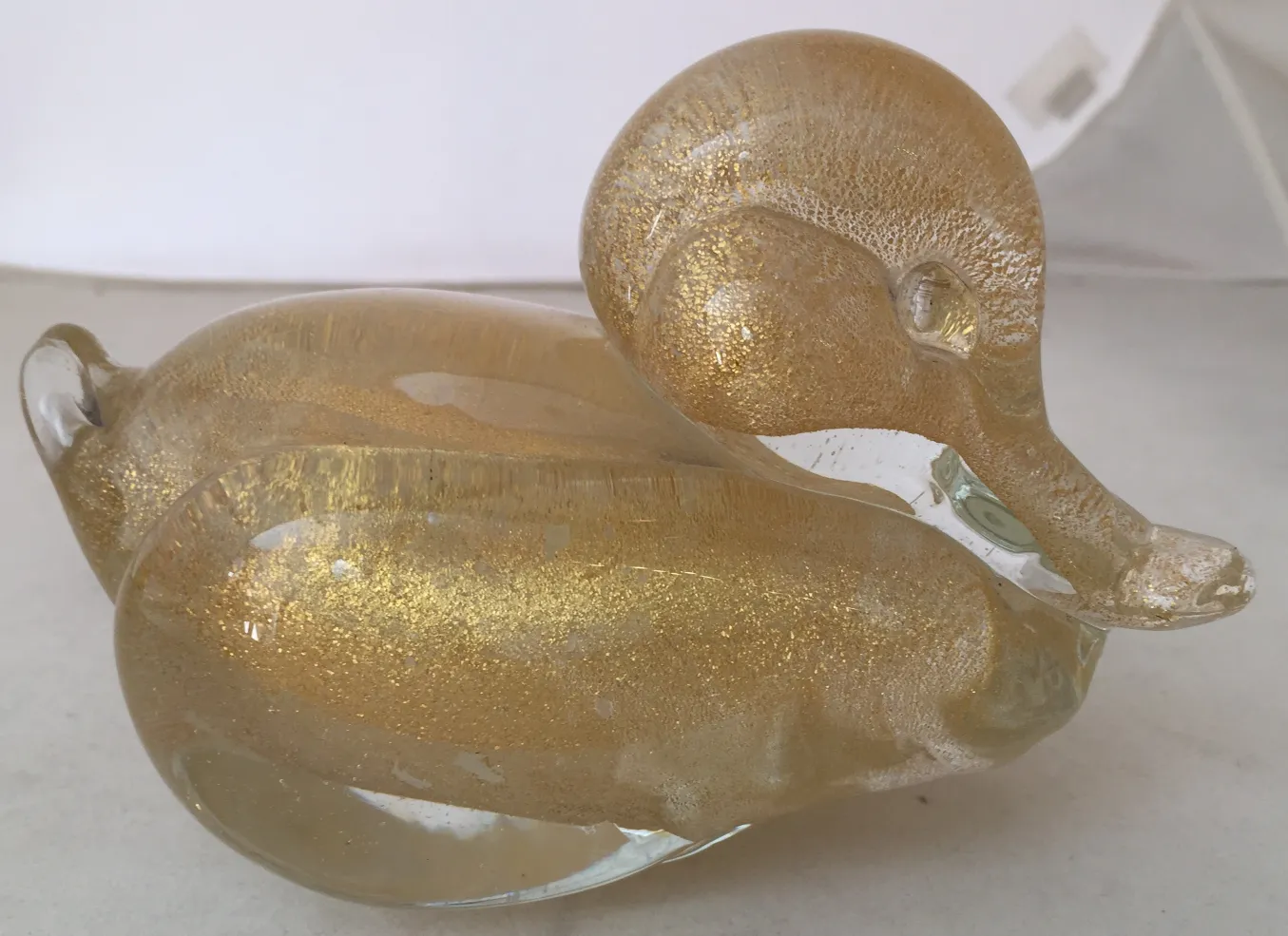 antiga escultura de murano em forma de pato dourado