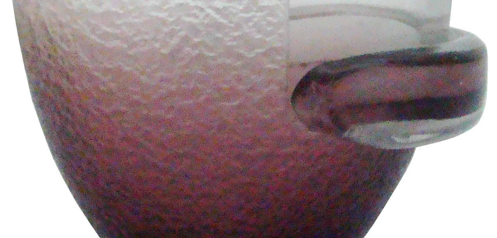 Signiertes Glas von Schneider mit antiken Details und einzigartigem Aussehen.