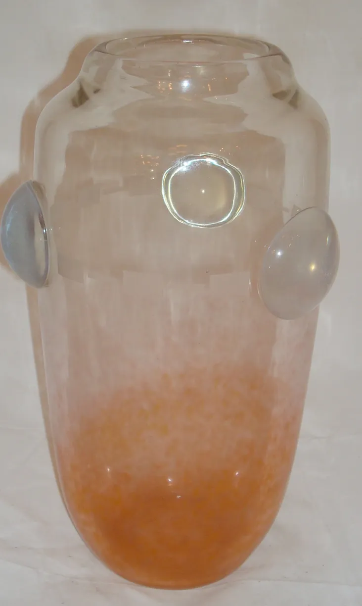 装飾的なガラスにシュナイダー署名、オレンジとクリアのトーン