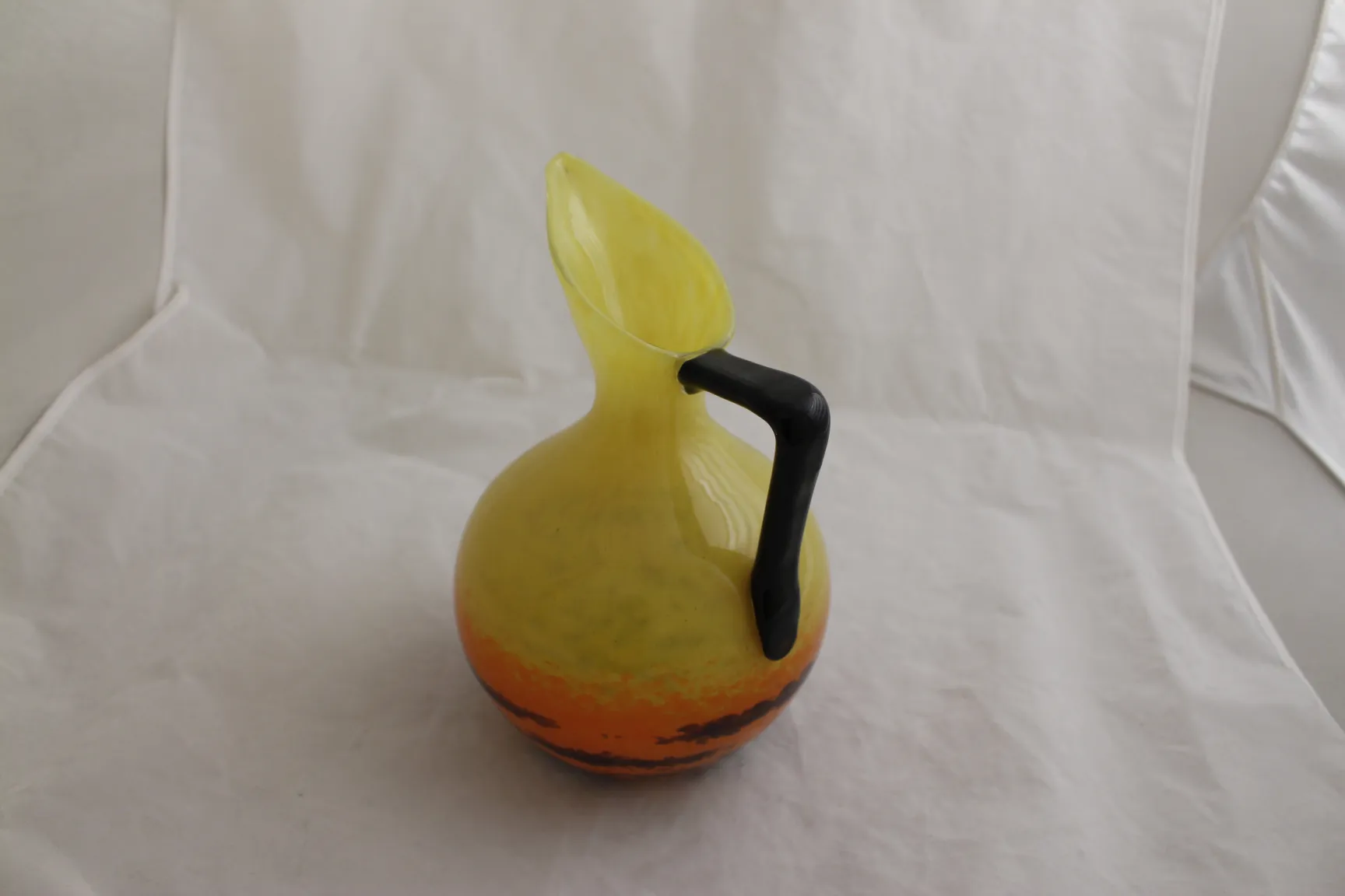 подписанное стекло шнайдер желтого и черного цвета, элегантной формы и антиквариата