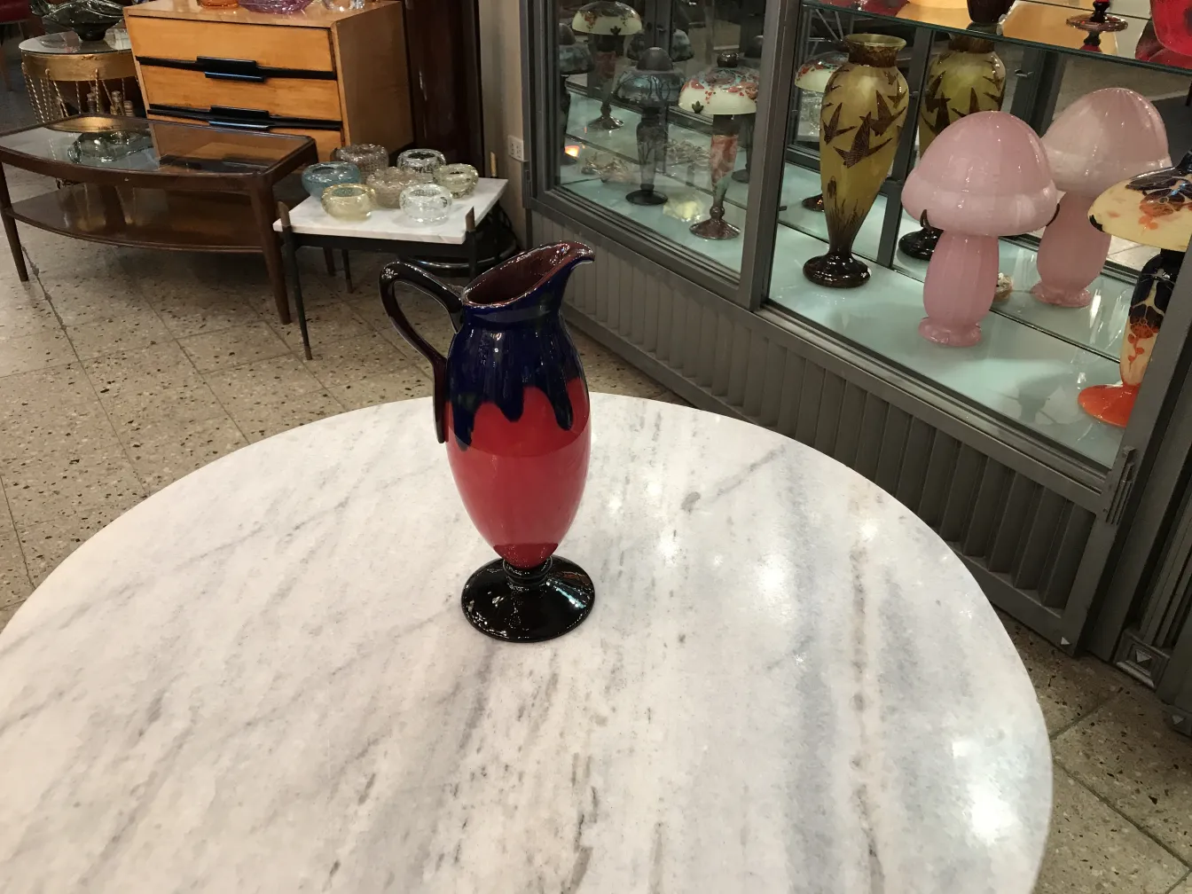 Jar décoratif en verre signé par Schneider dans un cadre ancien