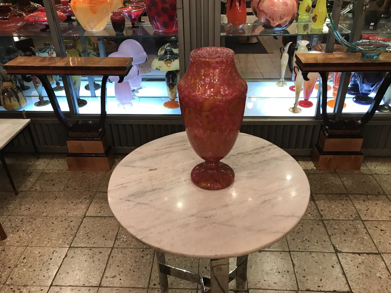 アンティーク、サイン入りグラスシュナイダー、ピンク色、美しい装飾