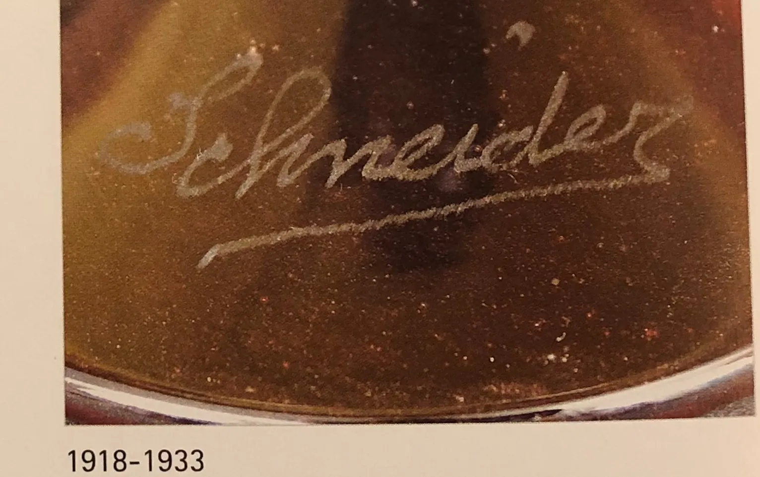 glas mit schneider-unterschrift, bemerkenswerte antiquität, elegantes design
