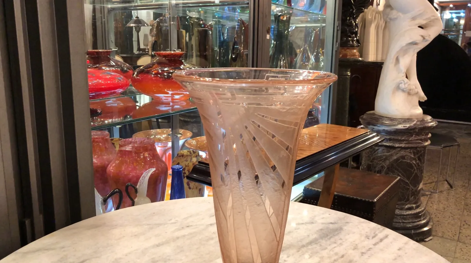 signed glass by schneider, featuring a unique pattern