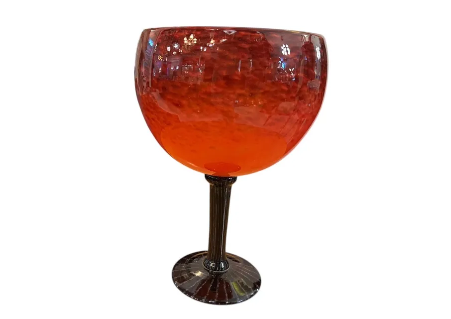 vidro antigo assinado vermelho com base elegante