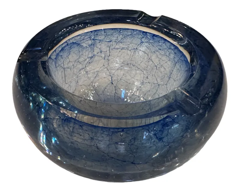 dekorative antike murano-glas aschenbecher in blau mit einzigartigen mustern