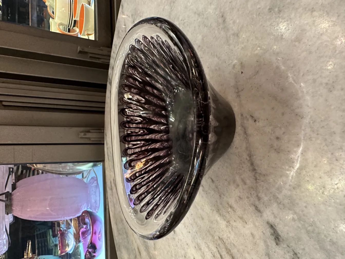 hermoso cristal de murano en forma de flor con detalle en la parte superior