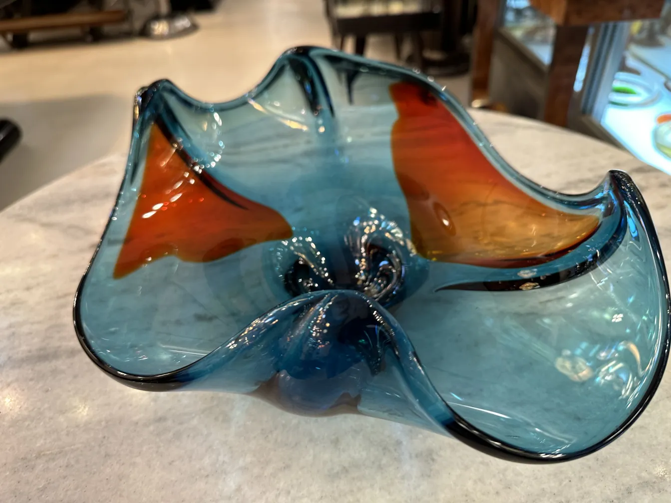 cristal de murano décoratif en nuances de bleu et d'orange