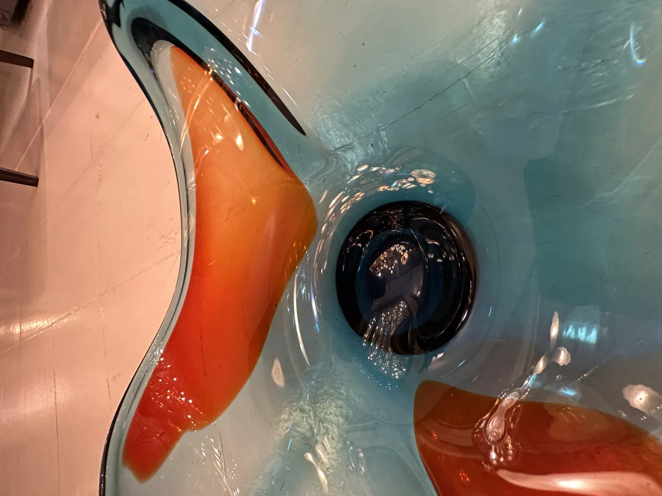 cristal de murano antiguo con tonos azul y naranja