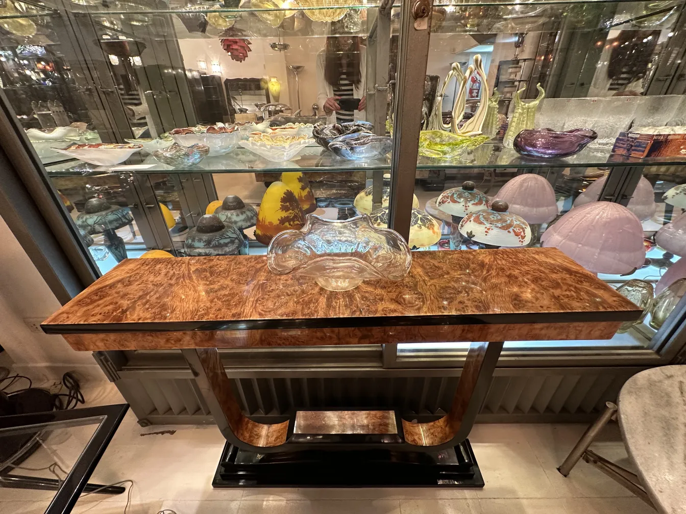 cristal de murano en forma de centro de mesa, brillante y colorido