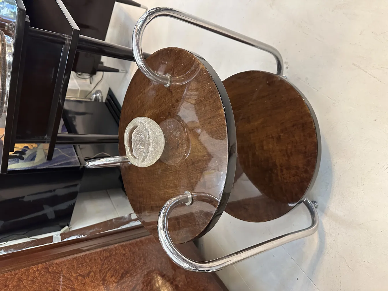 table décorative avec ancien cristal de murano et base incurvée