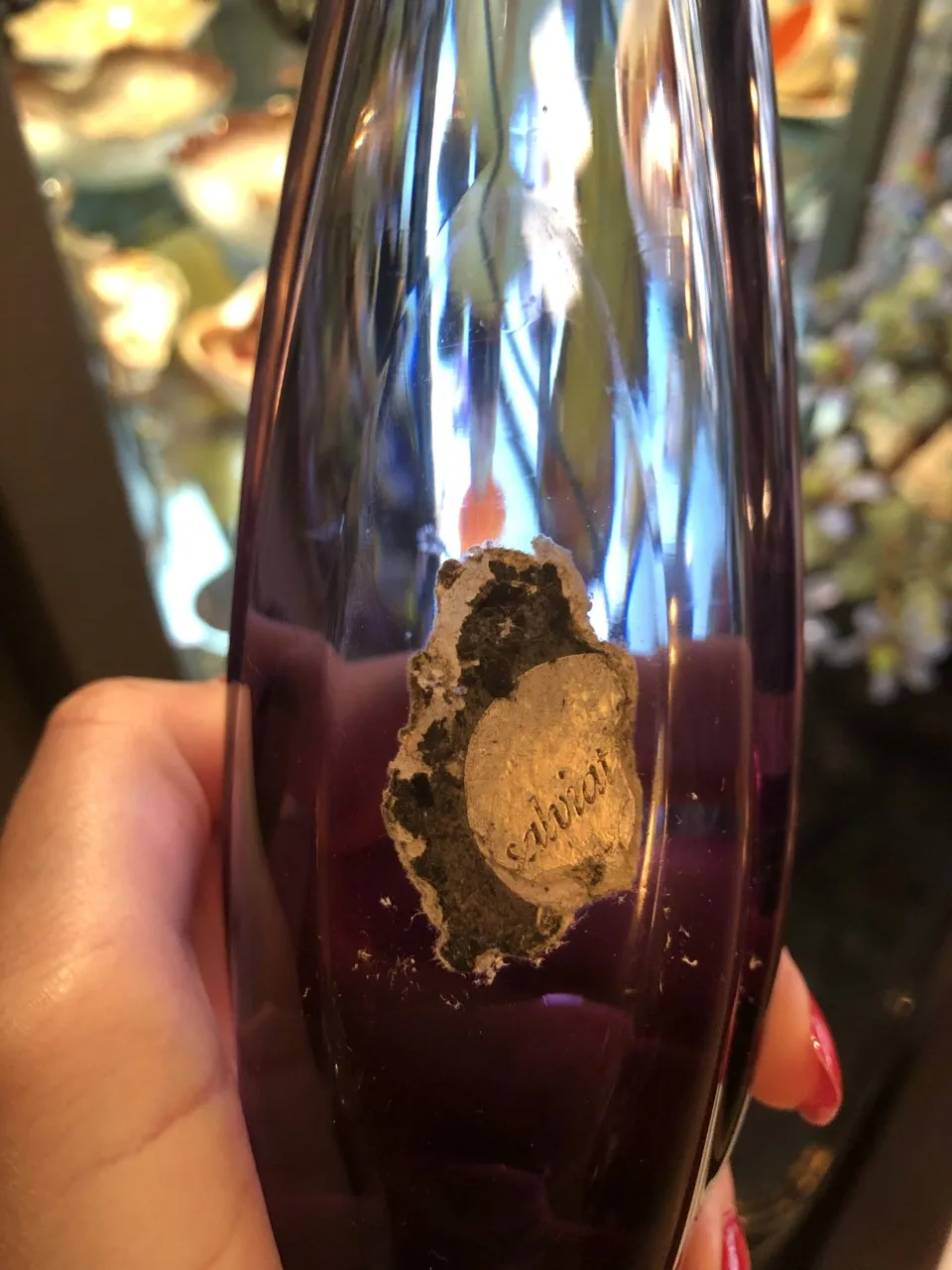 cristal de murano ancien avec étiquette visible, forme esthétique