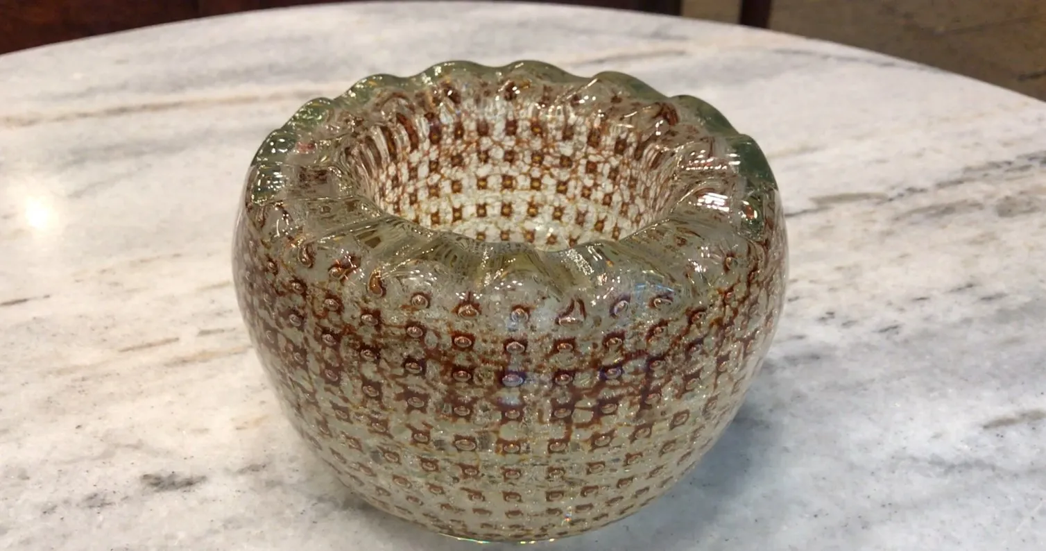 Cristal de Murano antigo com design padrão claro e escuro