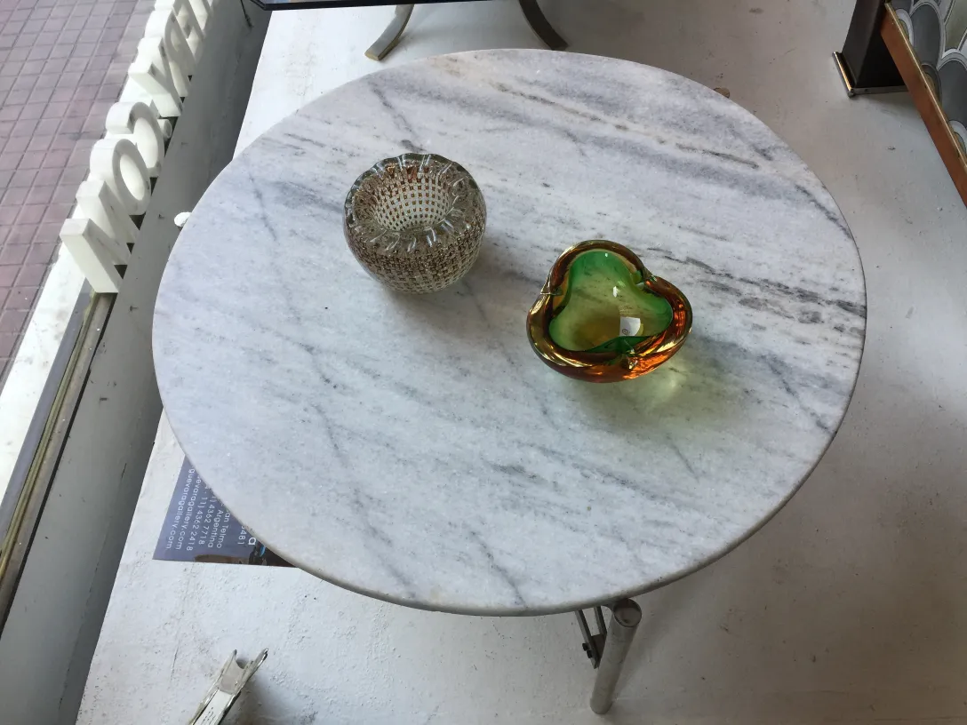 decoração antiga em cristal de murano nas cores âmbar e verde