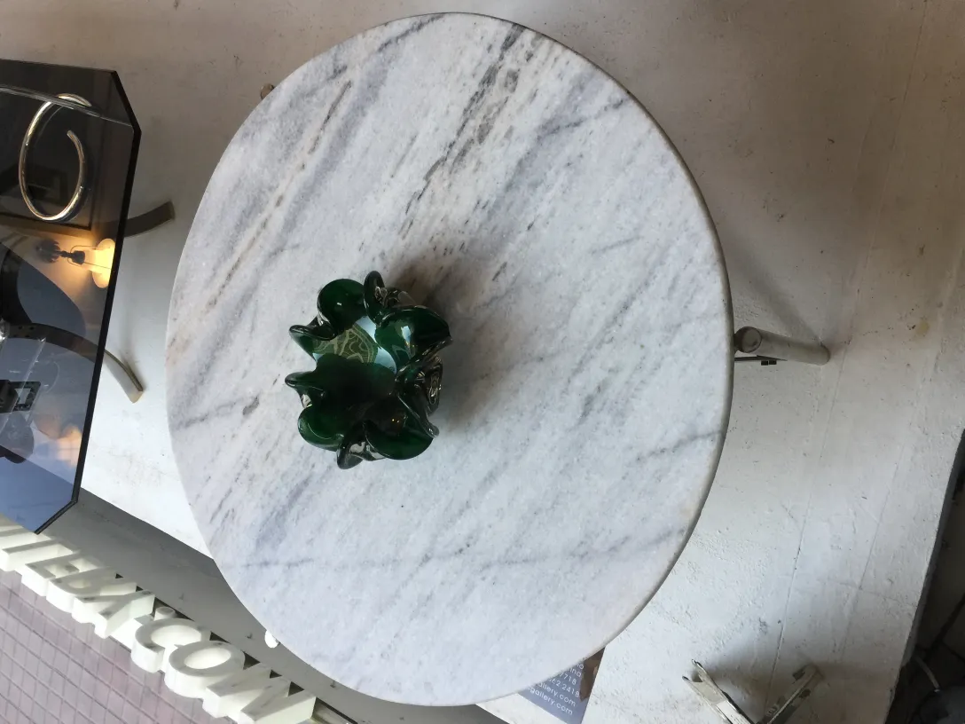 decorativo antico vetro di murano verde su tavolo